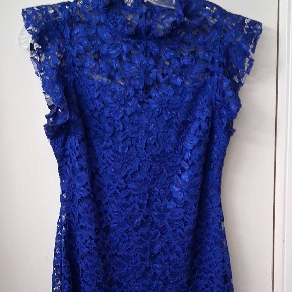 Rich Royalblue Lined Lace Dress, Size 6. Sweetheart Neckline